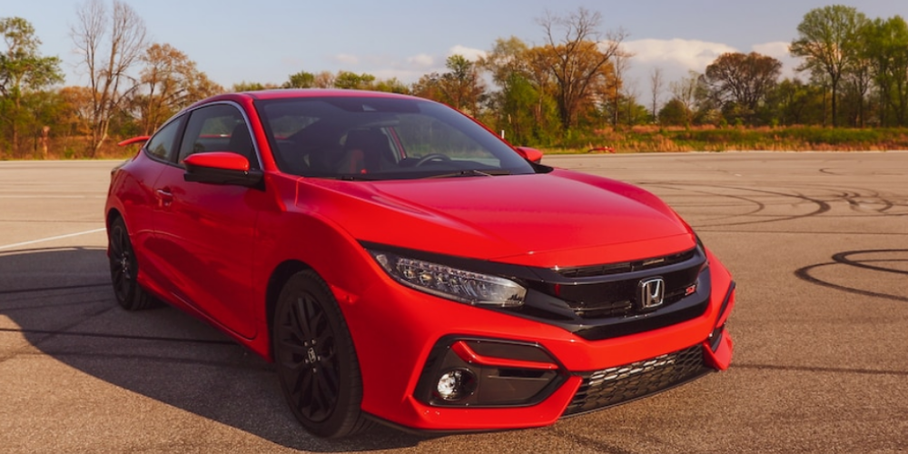 Video Test Drive: Our Pro Racer Andy Pilgrim Gets a Big Kick Out of the 2020 Honda Civic Si